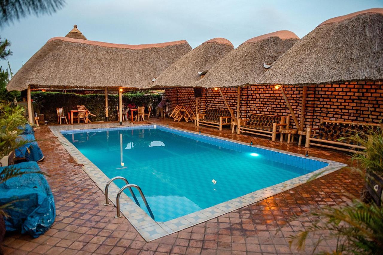 Elite Backpackers Services Masaka Exterior foto